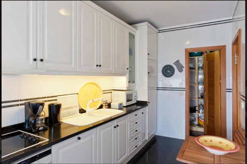Aguda Beachfront Apartment Eksteriør bilde